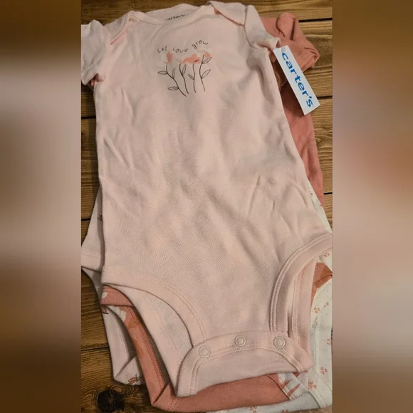 Carter's Baby Girl Pink Peach Coral and Cream Bodysuits Set 6 - 9 Months - Picture 10 of 10